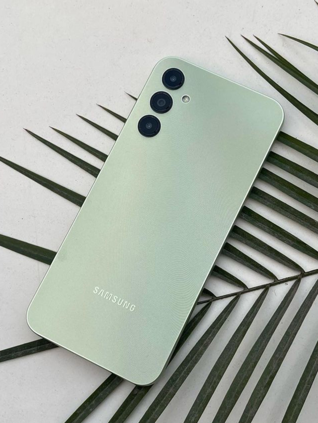 बाजार में आगे लगाने आ रहा Samsung का ये 5G स्मार्टफोन 6000mAh बैटरी